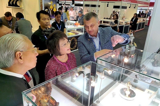 企业为什么要赴境外参加国际展会?